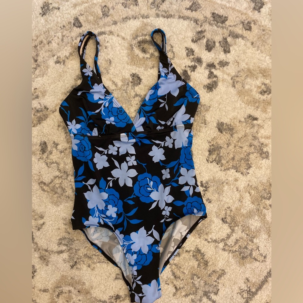 Islander Size 6 Black and Blue Floral One Piece Bathing Suit